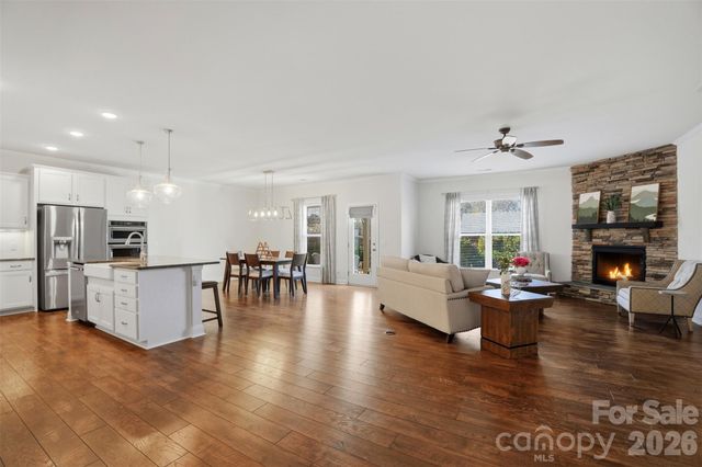 5306 Tilley Manor Drive, Matthews, NC 28105