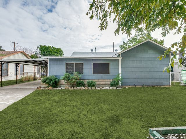 215 MIDLAND DR, San Antonio, TX 78219