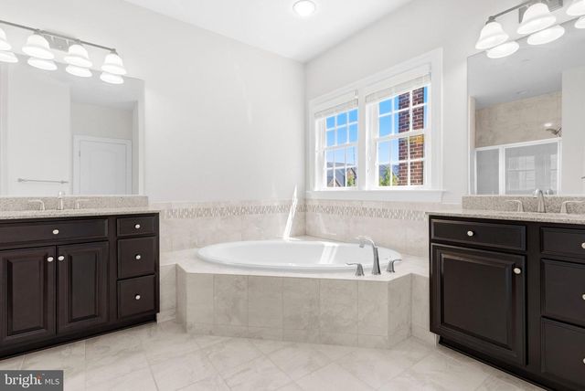 11524 DOGWOOD HILLS DR, Clarksburg, MD 20871