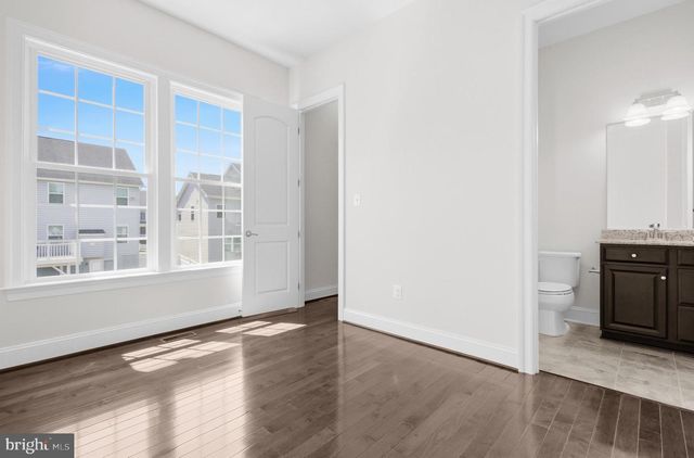 11524 DOGWOOD HILLS DR, Clarksburg, MD 20871
