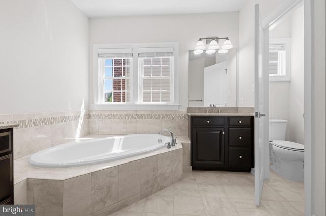 11524 DOGWOOD HILLS DR, Clarksburg, MD 20871