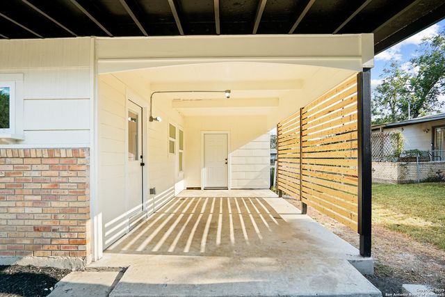 462 springwood, San Antonio, TX 78216