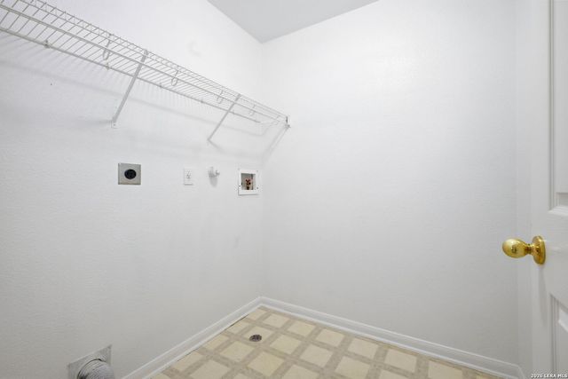 8631 Branch Hollow, Universal City, TX 78148