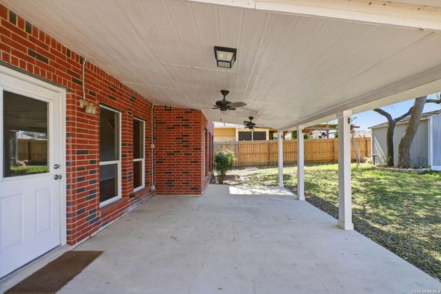 8631 Branch Hollow, Universal City, TX 78148
