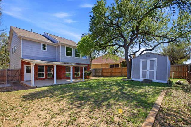 8631 Branch Hollow, Universal City, TX 78148