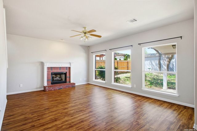 8631 Branch Hollow, Universal City, TX 78148