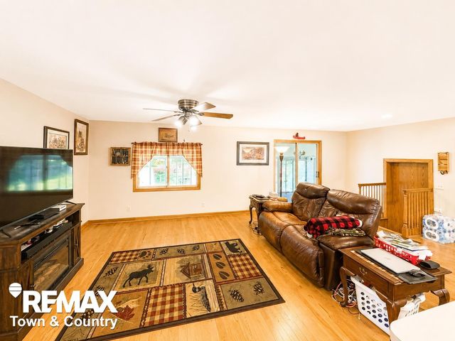 520 Sunnyside Drive, Flushing, MI 48433