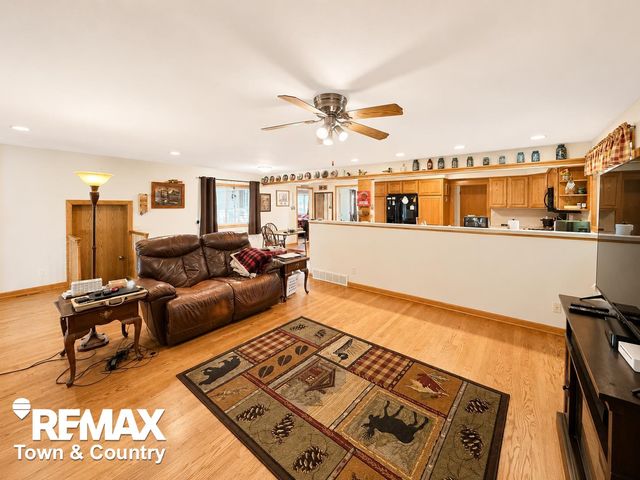 520 Sunnyside Drive, Flushing, MI 48433