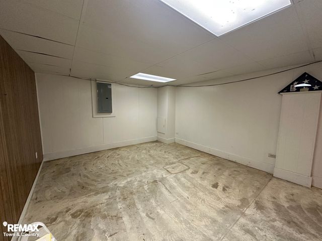 520 Sunnyside Drive, Flushing, MI 48433