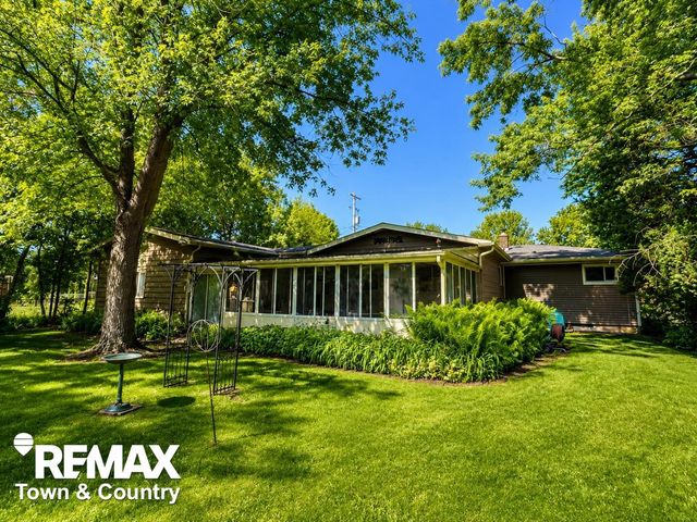 520 Sunnyside Drive, Flushing, MI 48433