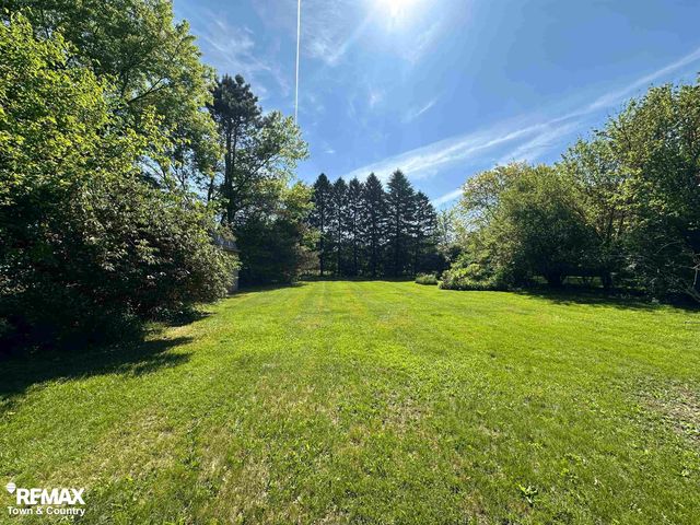 520 Sunnyside Drive, Flushing, MI 48433