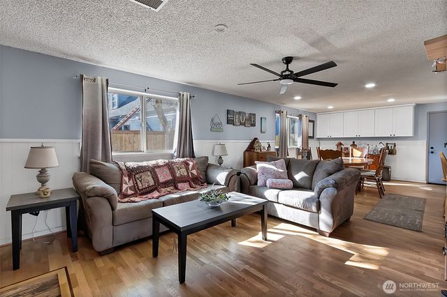 8014 Garnet Lane SW, Lakewood, WA 98498