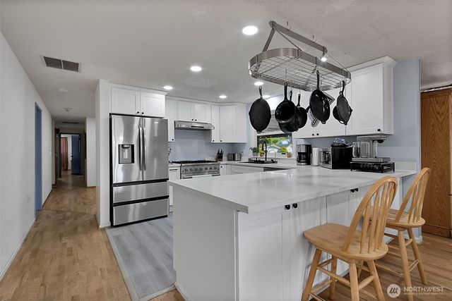 8014 Garnet Lane SW, Lakewood, WA 98498