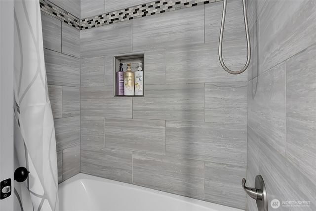 8014 Garnet Lane SW, Lakewood, WA 98498