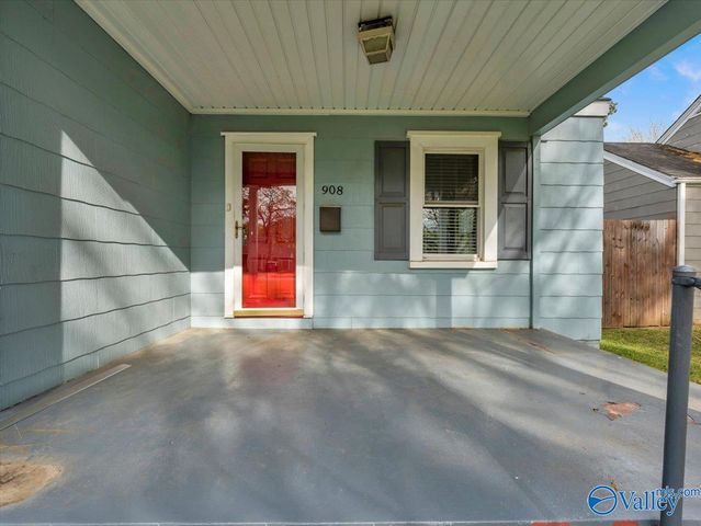 908 8th Avenue SE, Decatur, AL 35601