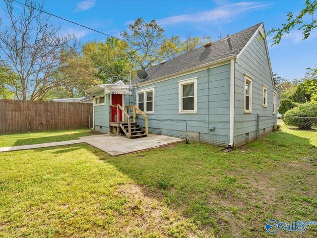908 8th Avenue SE, Decatur, AL 35601