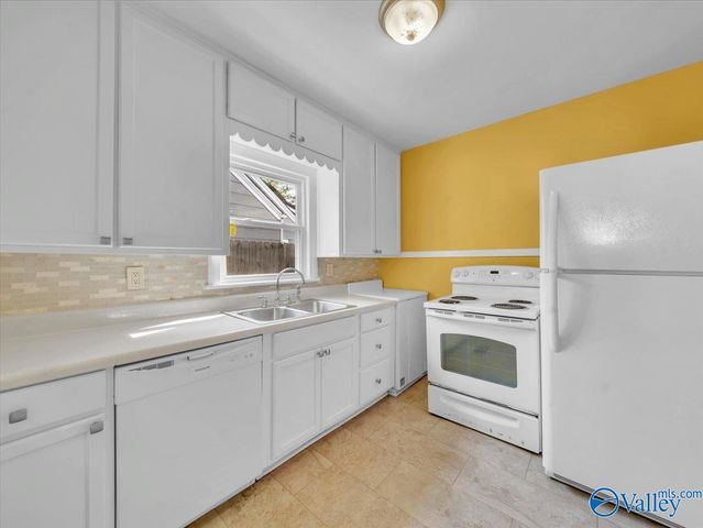 908 8th Avenue SE, Decatur, AL 35601