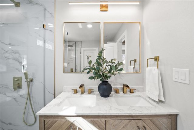 11630 Rupley Lane, Dallas, TX 75218