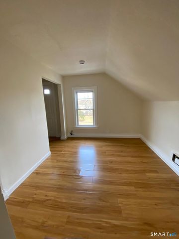 54 North Avenue, Meriden, CT 06451