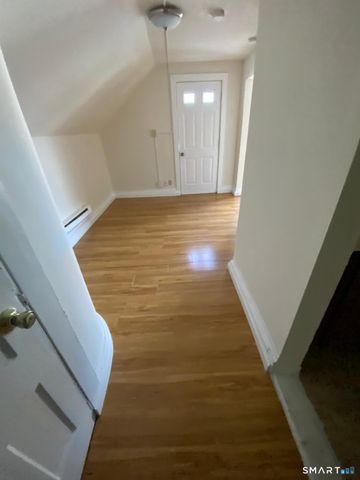 54 North Avenue, Meriden, CT 06451