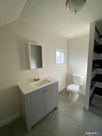 54 North Avenue, Meriden, CT 06451