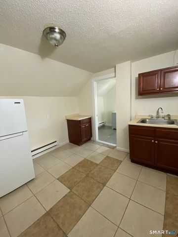 54 North Avenue, Meriden, CT 06451