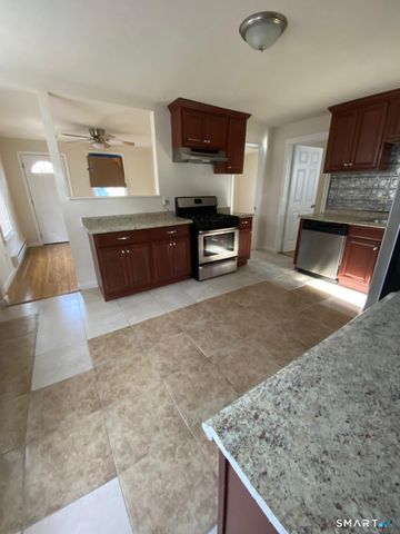 54 North Avenue, Meriden, CT 06451