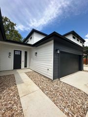 200 W Goforth RD 1, Buda, TX 78610