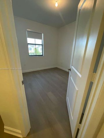 11912 SW 244th Ln 11912, Homestead, FL 33032