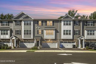 104 Arose Lane, Middletown, NJ 07748
