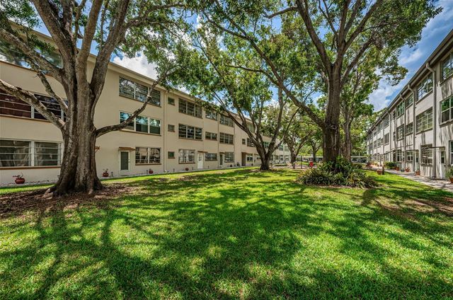 5880 38TH AVENUE N 309, St Petersburg, FL 33710