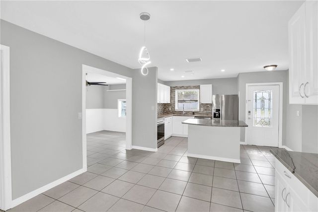 2255 15th Avenue SW, Vero Beach, FL 32962