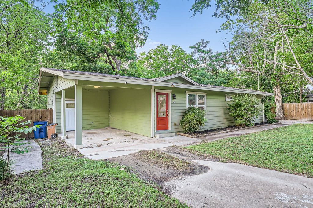 704 Wren Ave, Austin, TX 78753