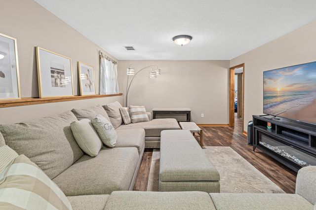 10203 Raven Street NW, Coon Rapids, MN 55433