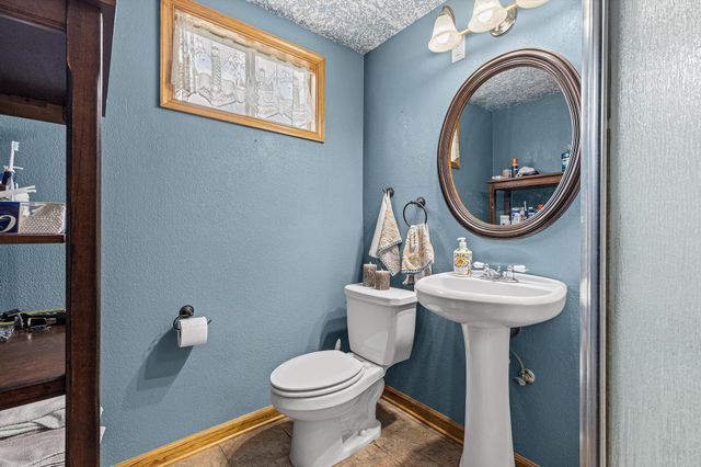 10203 Raven Street NW, Coon Rapids, MN 55433