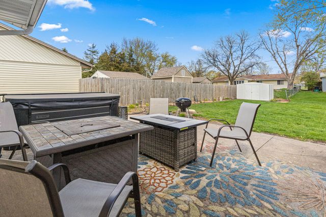 10203 Raven Street NW, Coon Rapids, MN 55433
