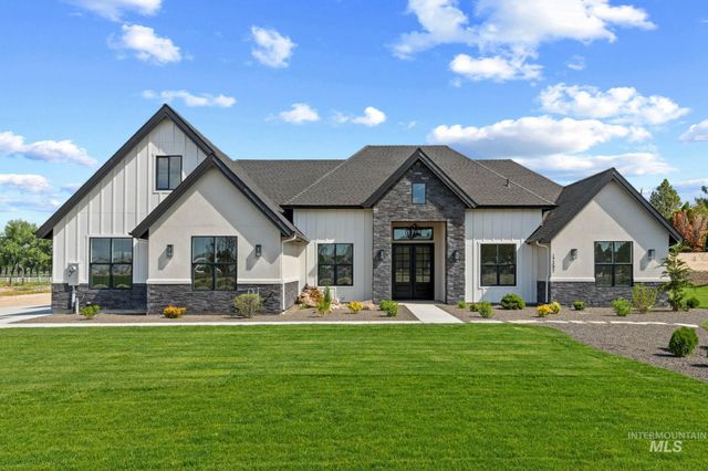 17397 Madison Rd, Nampa, ID 83687