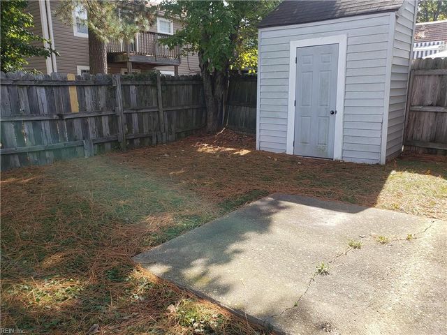 100 Thalia Trace DR, Virginia Beach, VA 23452