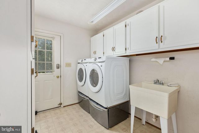 2381 NANCY LN, King George, VA 22485