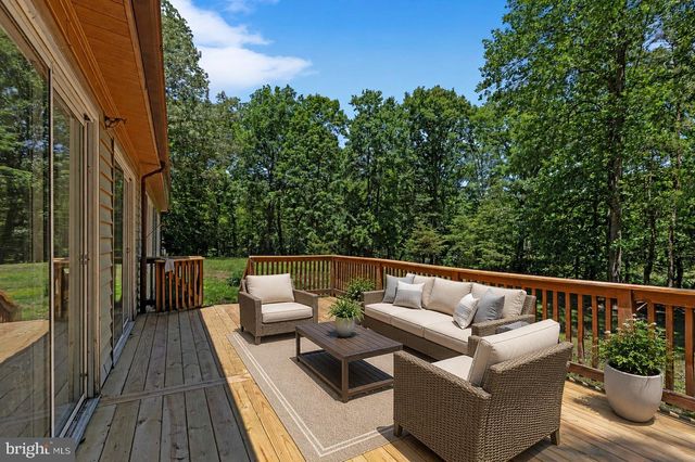 2381 NANCY LN, King George, VA 22485