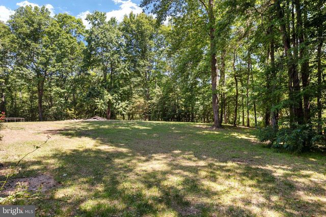 2381 NANCY LN, King George, VA 22485