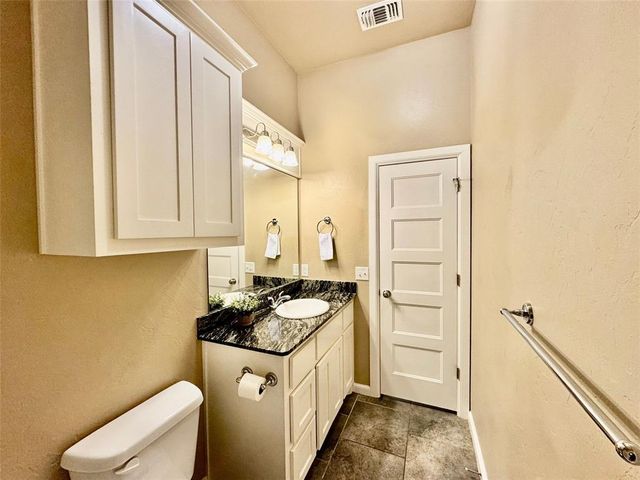 18105 Manera Way, Edmond, OK 73012