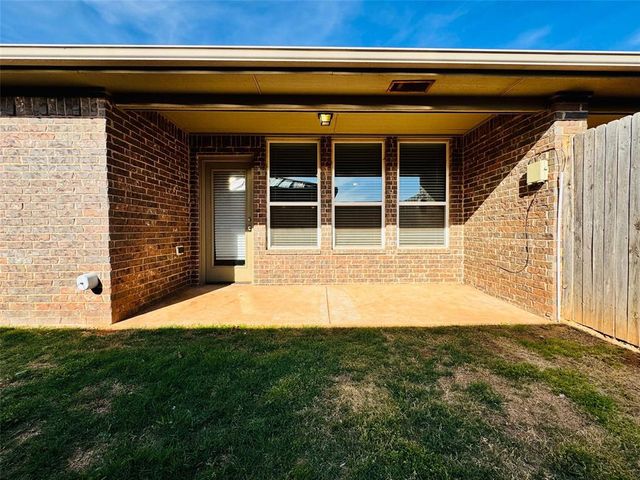 18105 Manera Way, Edmond, OK 73012