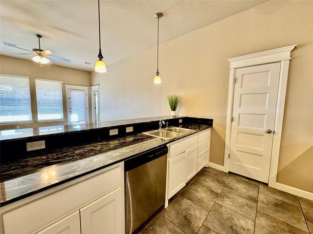 18105 Manera Way, Edmond, OK 73012