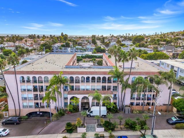 4730 Noyes ST 106, San Diego, CA 92109