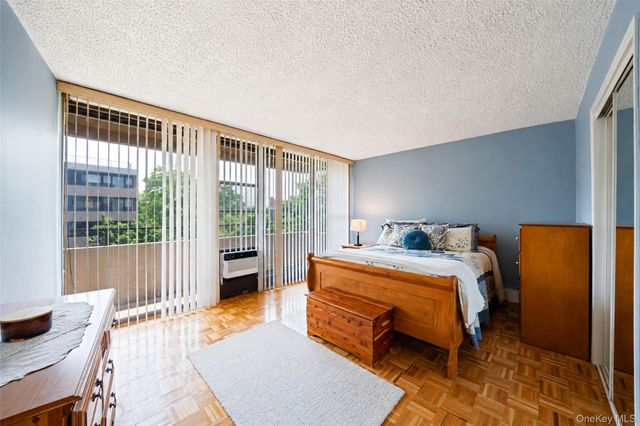 162-31 9th Avenue 7D, Whitestone, NY 11357