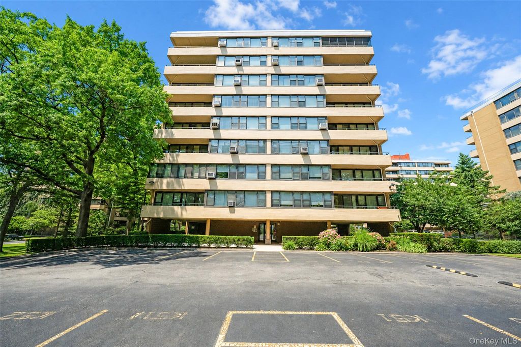 162-31 9th Avenue 7D, Whitestone, NY 11357