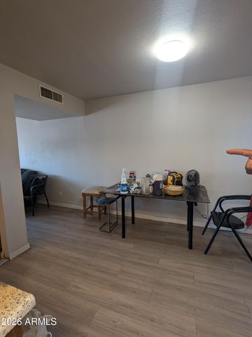 3840 N 43RD Avenue 16, Phoenix, AZ 85031