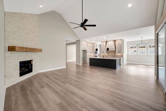 1760 Howler Way, Houston, TX 77316