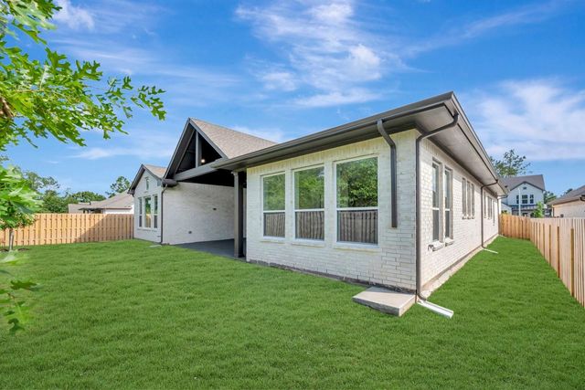 1760 Howler Way, Houston, TX 77316